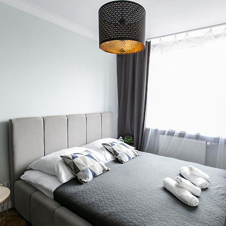 Nowogrodzka 78 - Apartament Dla 4 Osob - 200M Od Szpitala Klinicznego Na Lindleya - 1Km Do Dworca Centralnego - Wifi - Smart Tv 45 Cali Varsavia Esterno foto