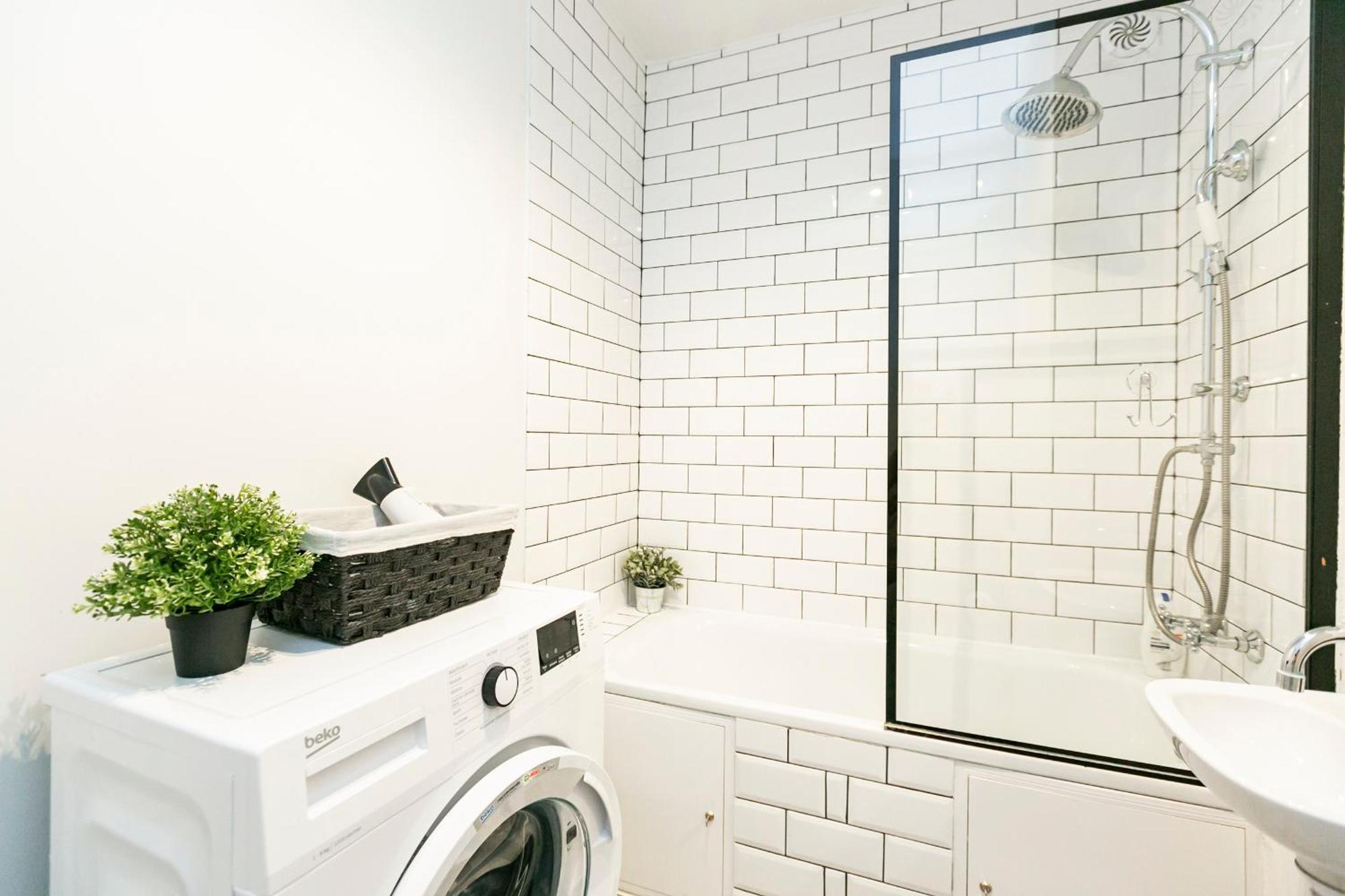 Nowogrodzka 78 - Apartament Dla 4 Osob - 200M Od Szpitala Klinicznego Na Lindleya - 1Km Do Dworca Centralnego - Wifi - Smart Tv 45 Cali Varsavia Esterno foto